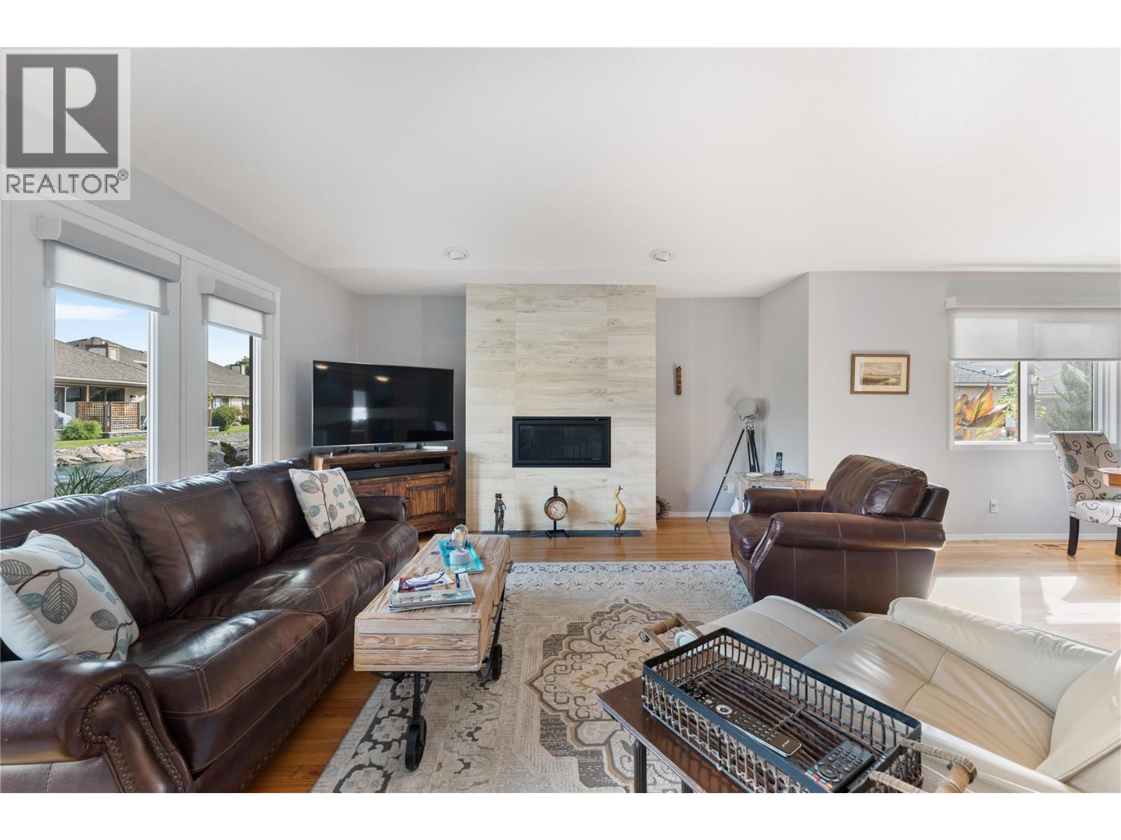 #77 950 Lanfranco Road - 10