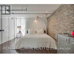 7 - 6 Bartlett Avenue, Toronto, ON M6H3E8 Photo 12