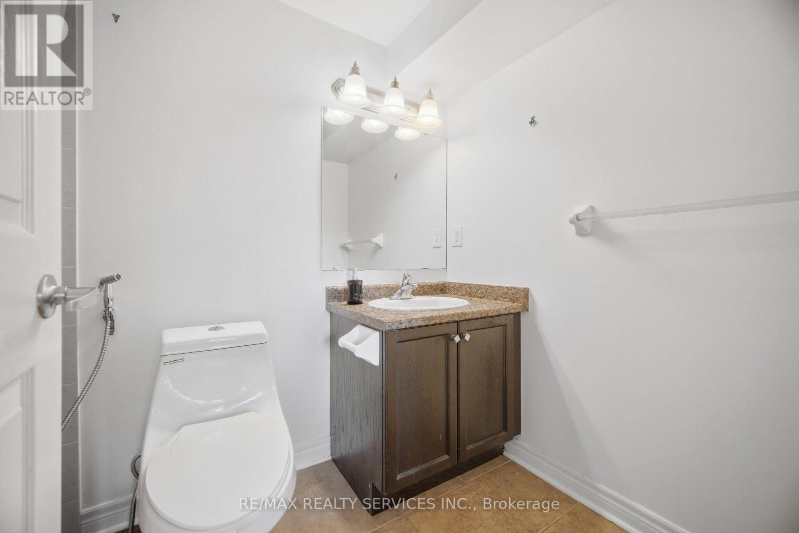 42- 7 Cedar Lake Crescent, Brampton, ON photo 41