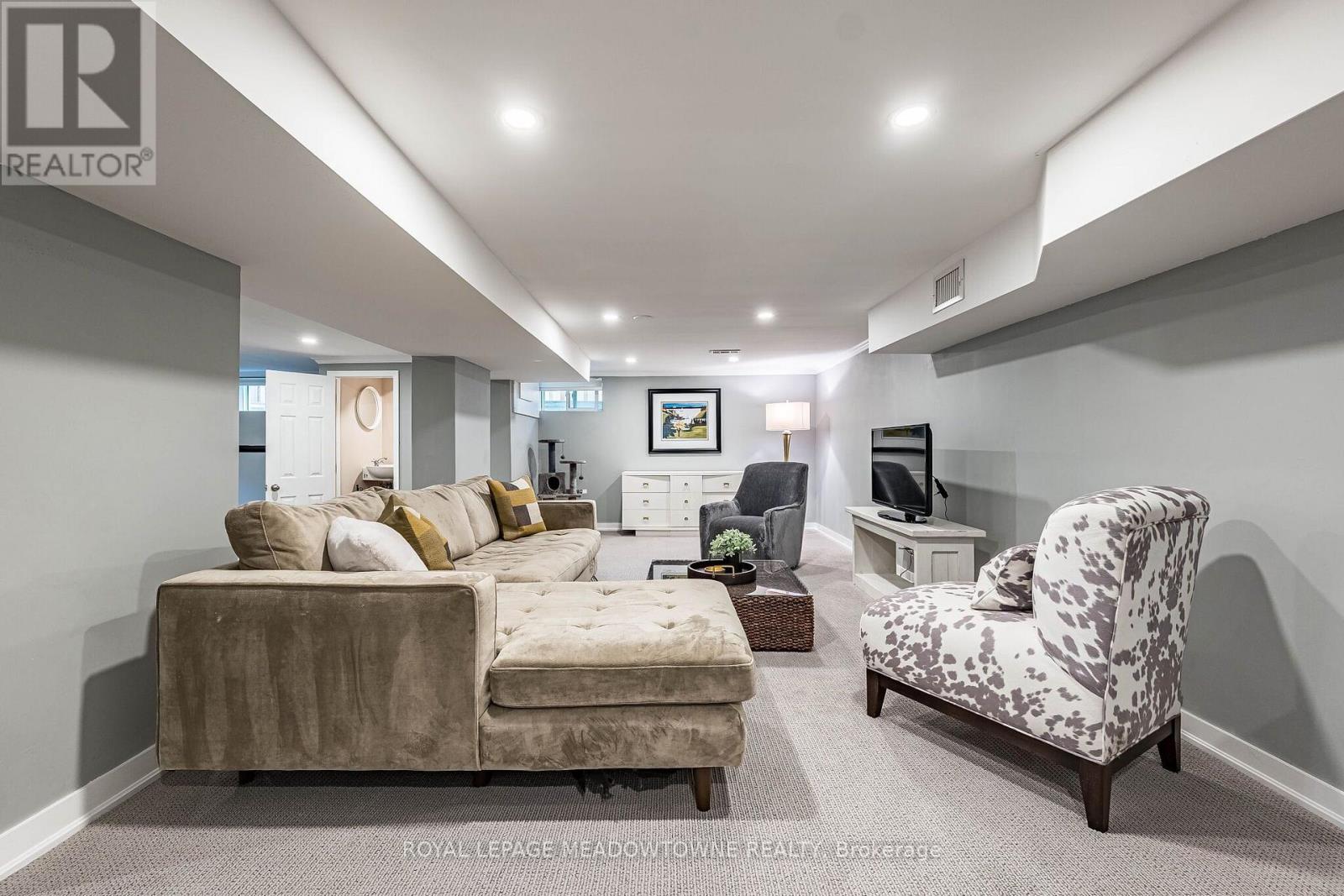 32 CRAIG STREET - Image 25