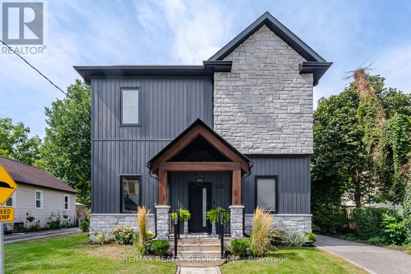 89 WILLOW STREET, Caledon (Bolton East) — photo 2