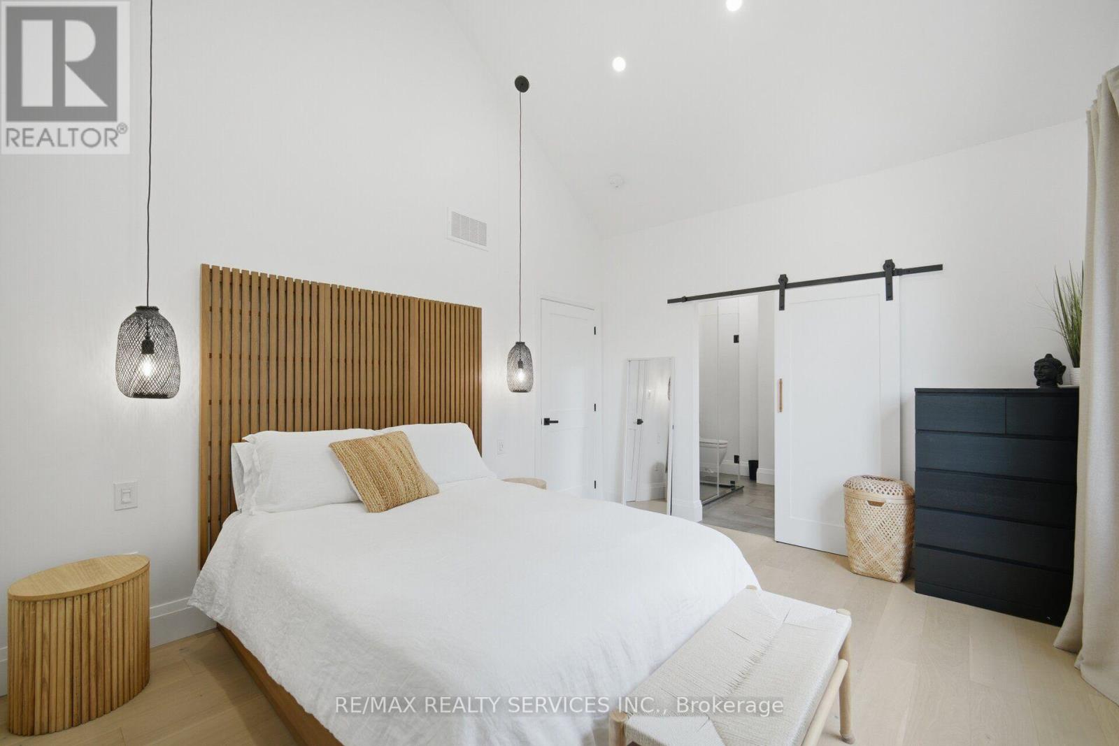 89 WILLOW STREET - Image 30