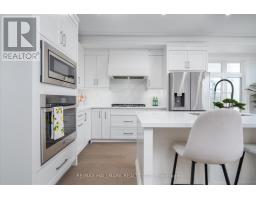 31 St.gaspar's Court, Toronto, ON M9L2J7 Photo 15