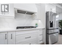 31 St.gaspar's Court, Toronto, ON M9L2J7 Photo 17