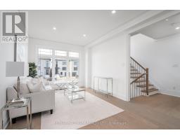 31 St.gaspar's Court, Toronto, ON M9L2J7 Photo 9