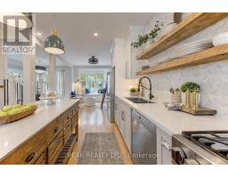 64 William Street W, Waterloo, ON N2L1J7 Photo 12