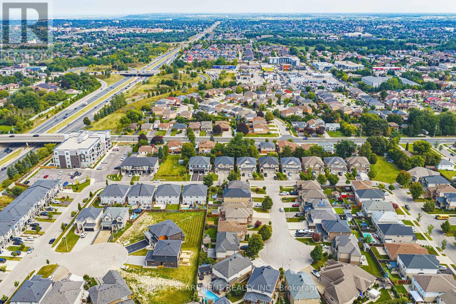 96 SPRINGVALLEY CRESCENT - 41