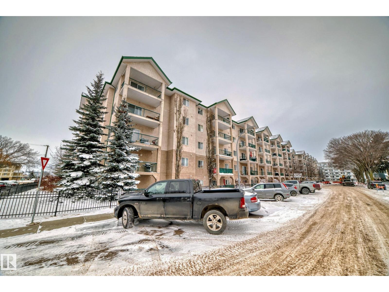 #112 11325 83 ST NW - 40