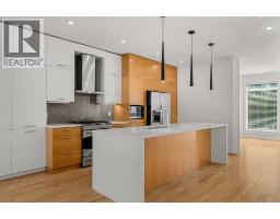 4828 20 Avenue NW - photo 3