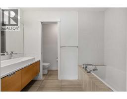 4828 20 Avenue NW - photo 20