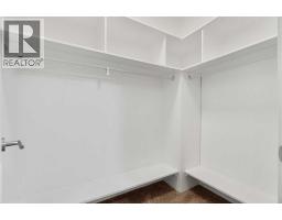 4828 20 Avenue NW - photo 37