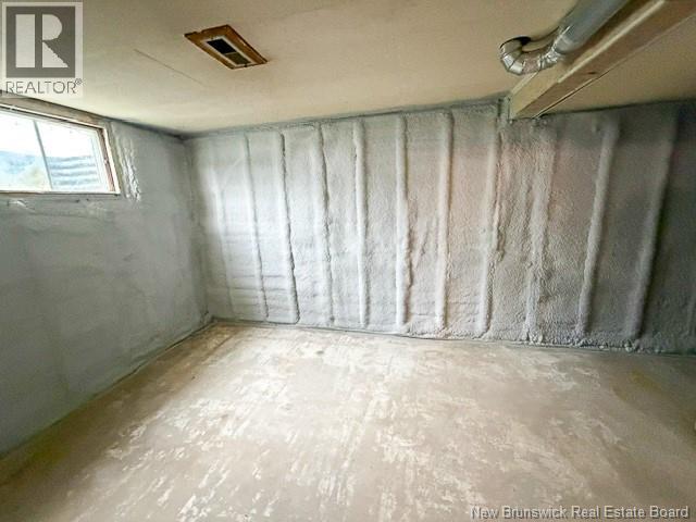 93 Hillcrest Avenue - Image 32