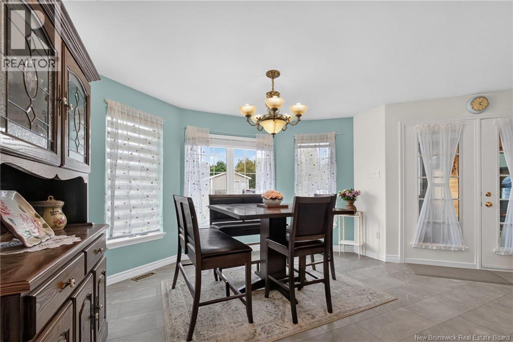 218 Riverside Drive - 10