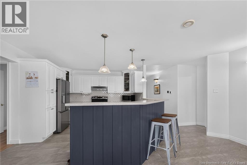 218 Riverside Drive - 13