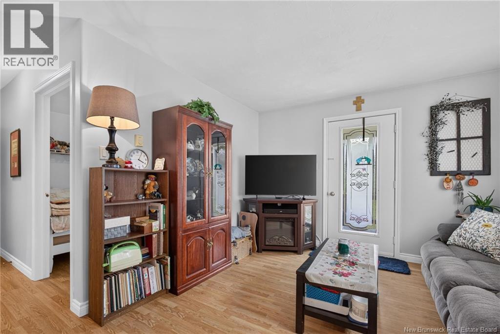 218 Riverside Drive - 28