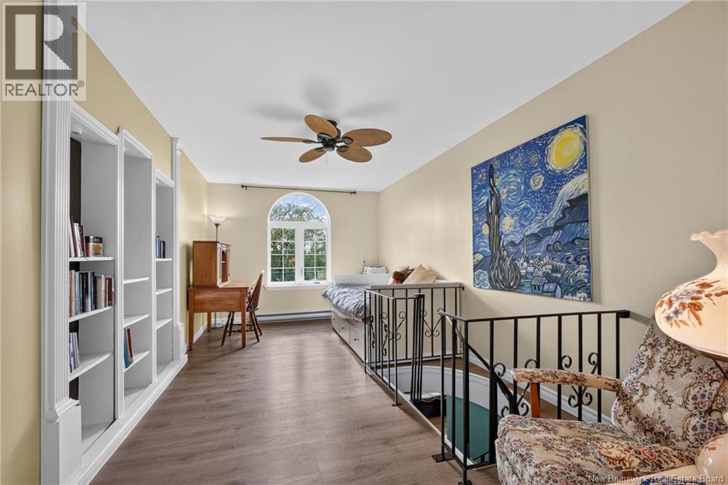 218 Riverside Drive - 30