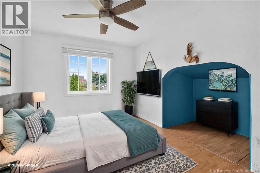 218 Riverside Drive - Image 35