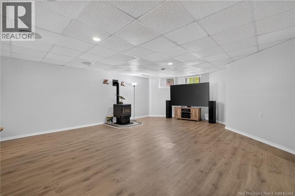 218 Riverside Drive - 37