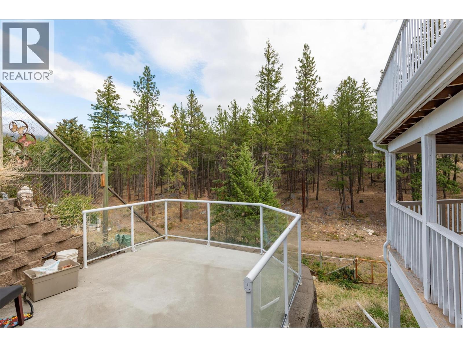 674 Muir Road - 34