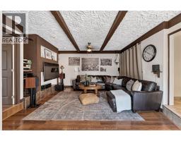Foyer - 3417 Woodlawn Avenue, Windsor, ON N8W2J4 Photo 14