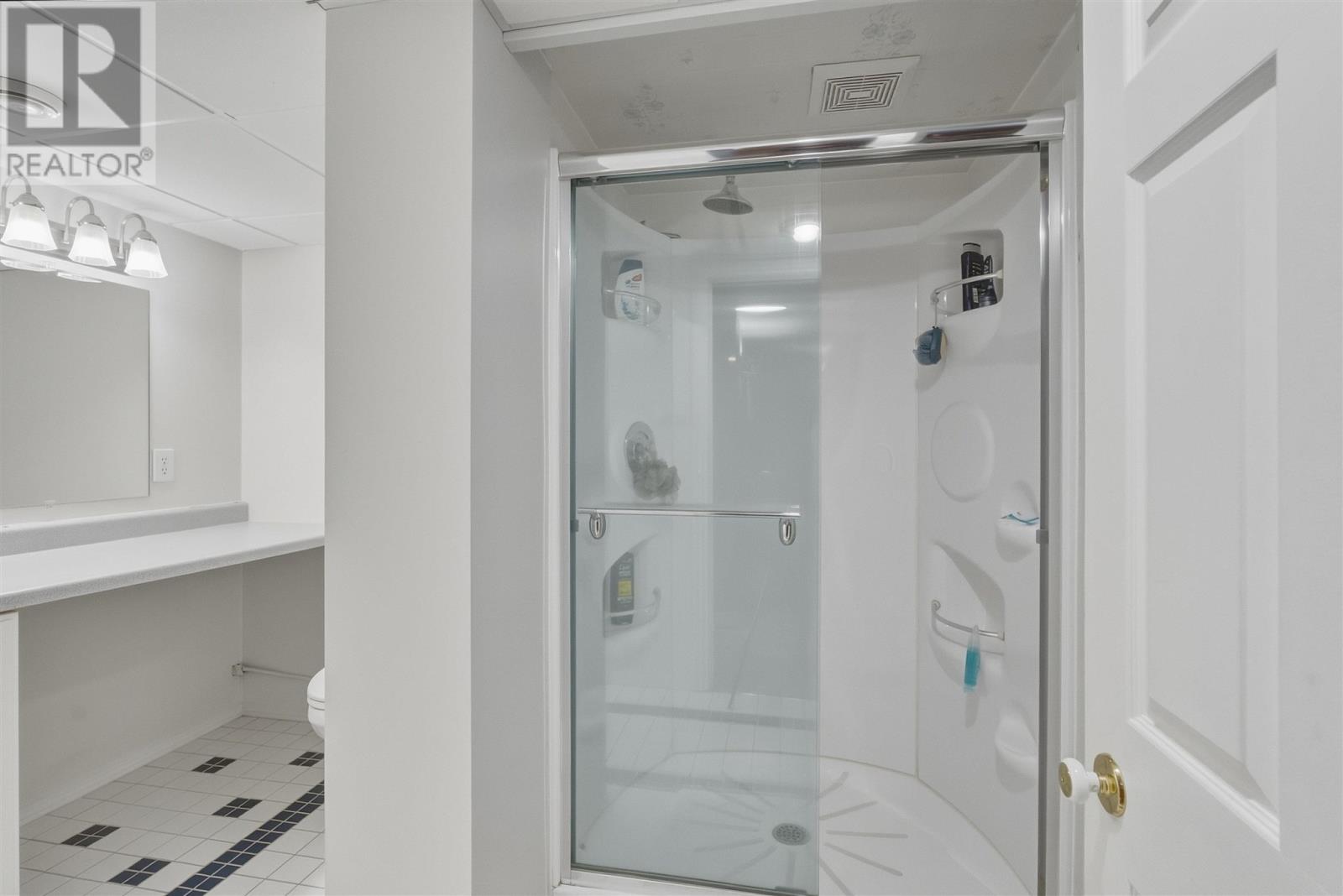 37 Huron AVE - Image 21