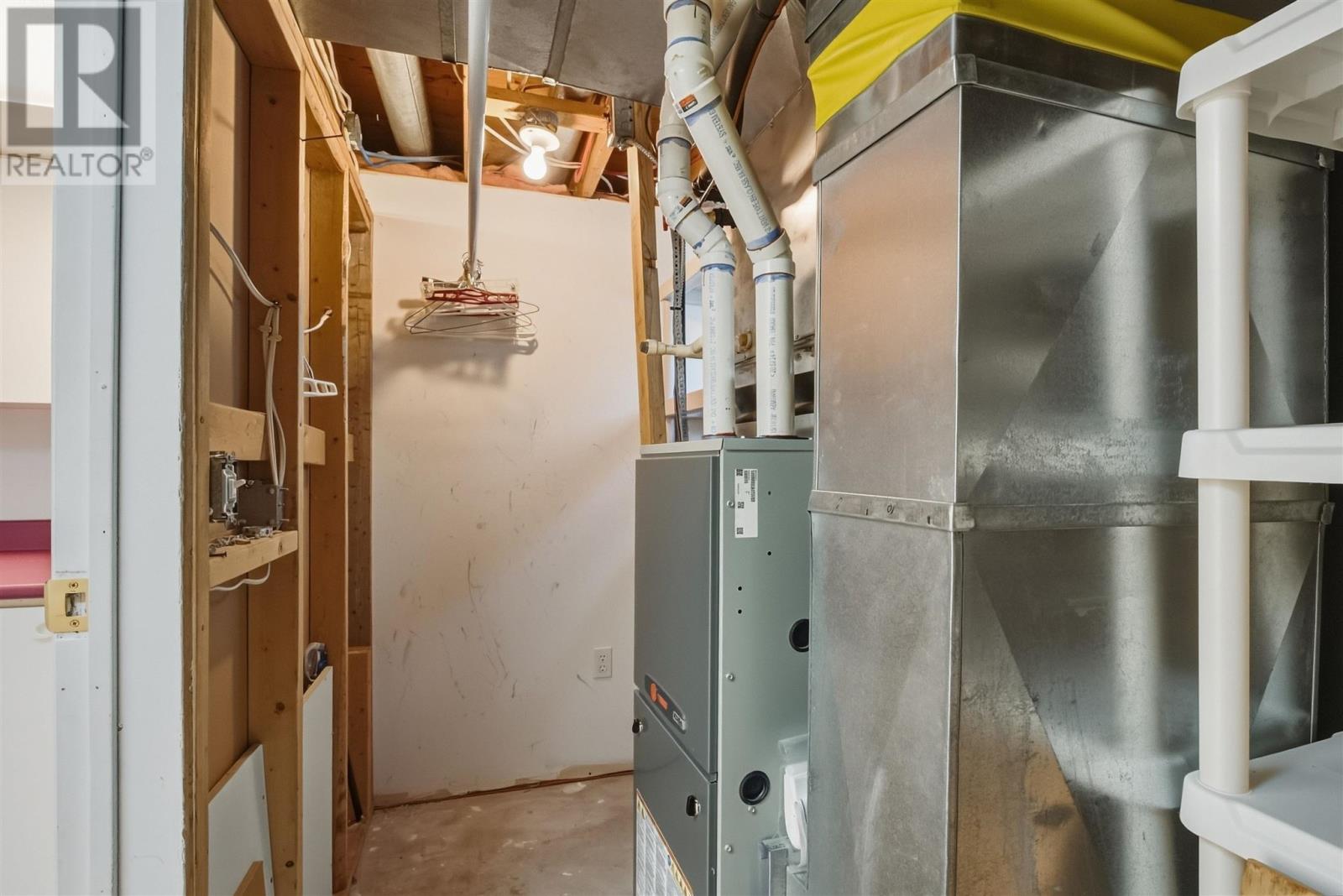 37 Huron AVE - Image 24