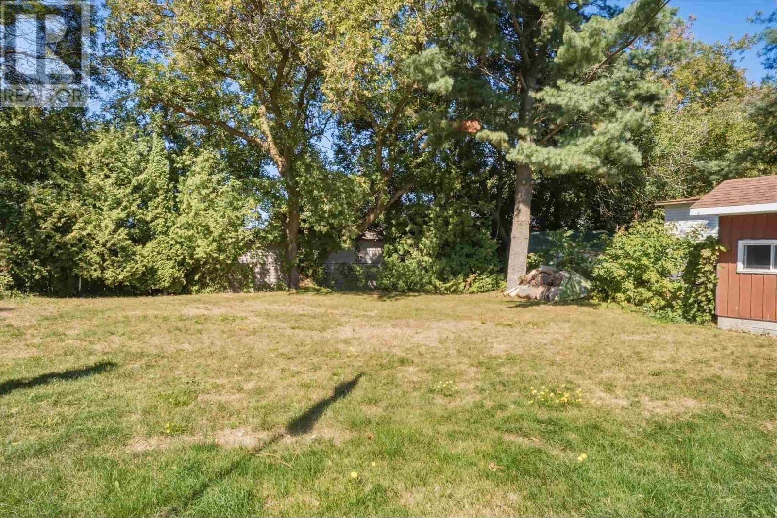37 Huron AVE - 30