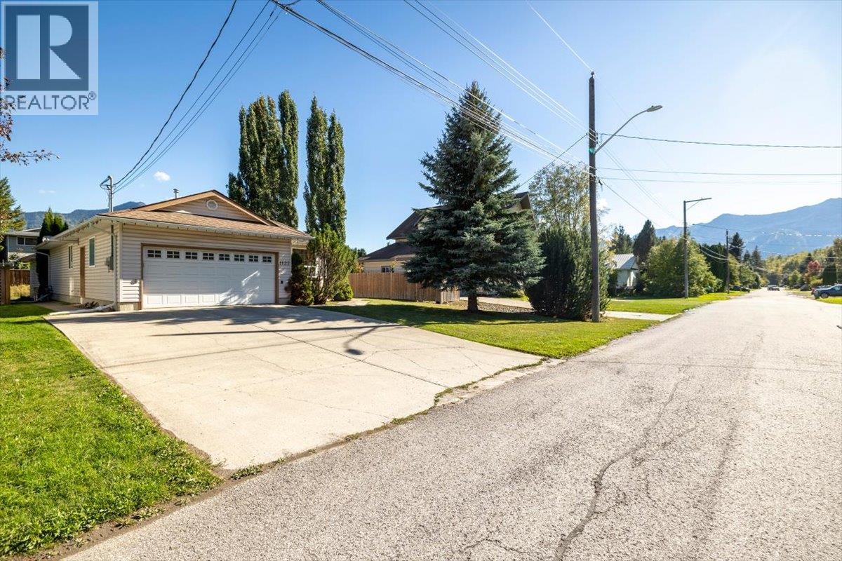 1122 11th Avenue - Image 16