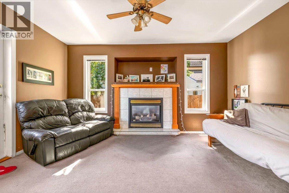 1122 11th Avenue - 33