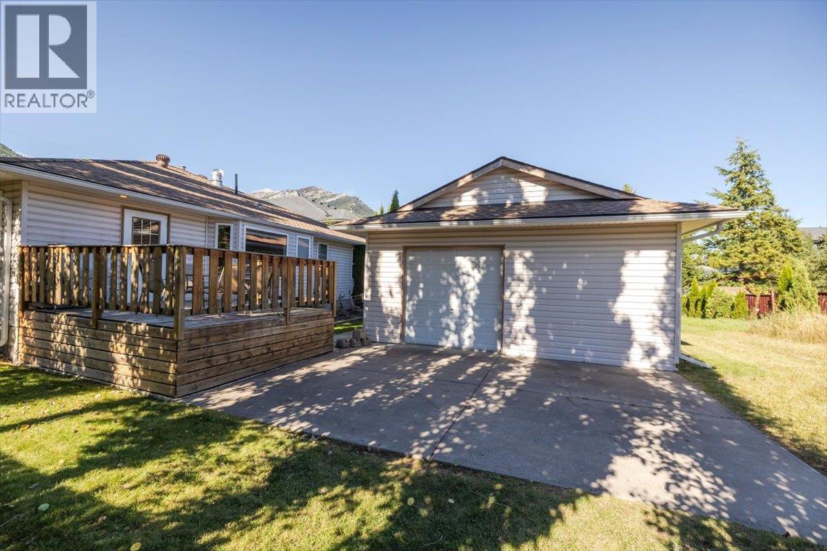 1122 11th Avenue - Image 5