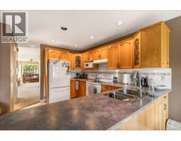 1122 11th Avenue, Fernie, BC V0B1M1 Photo 30