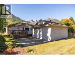 1122 11th Avenue, Fernie, BC V0B1M1 Photo 58