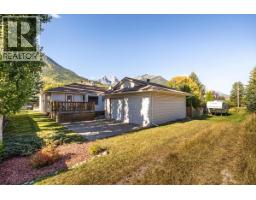 1122 11th Avenue, Fernie, BC V0B1M1 Photo 59