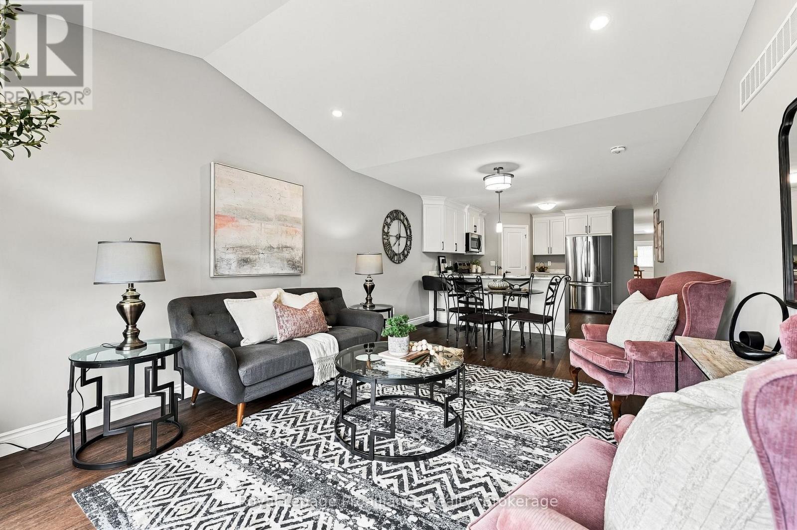 8 FERRIS COURT - Image 17