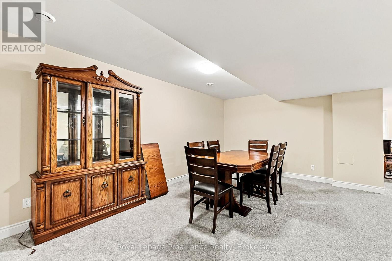 8 FERRIS COURT - Image 29
