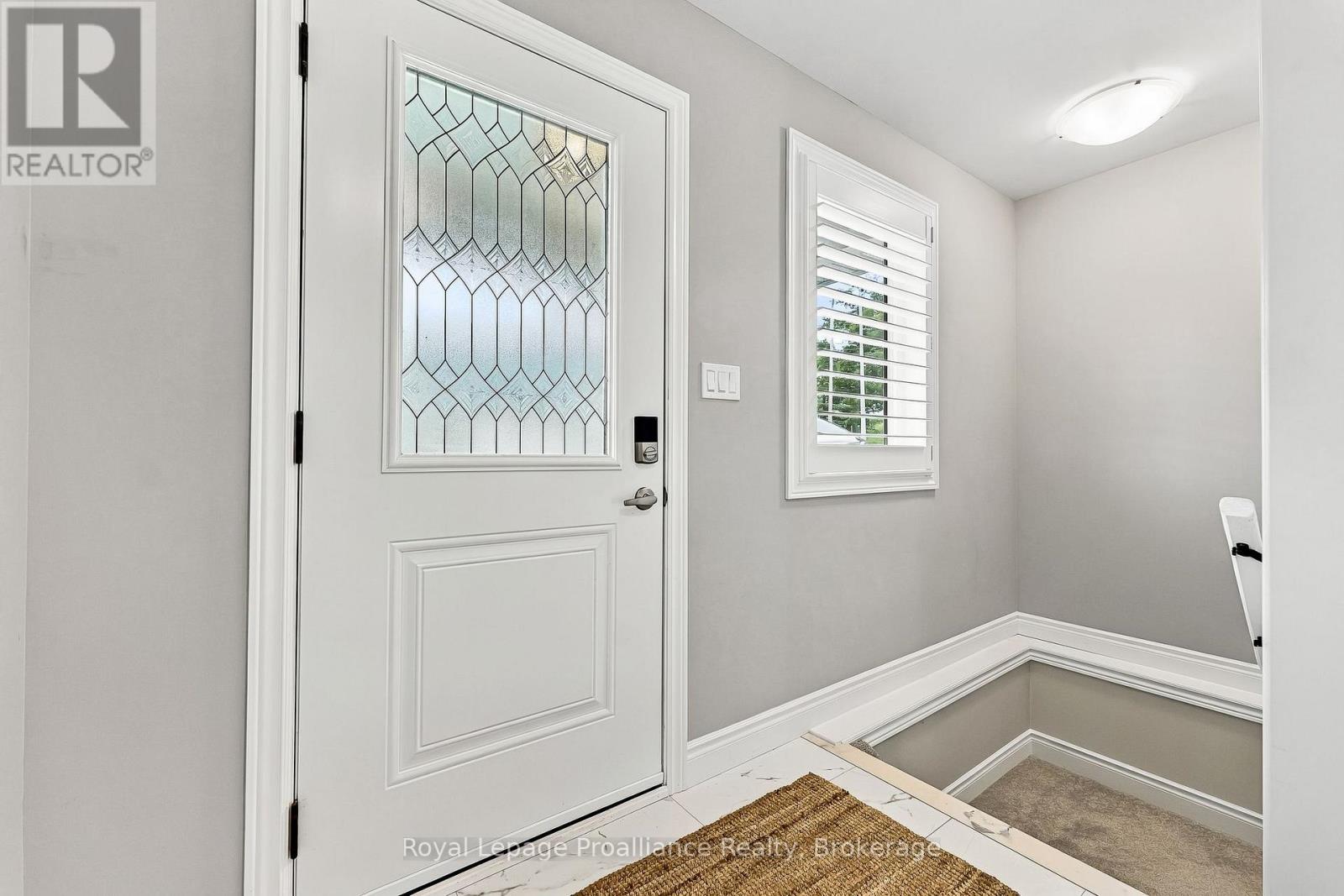 8 FERRIS COURT - Image 3
