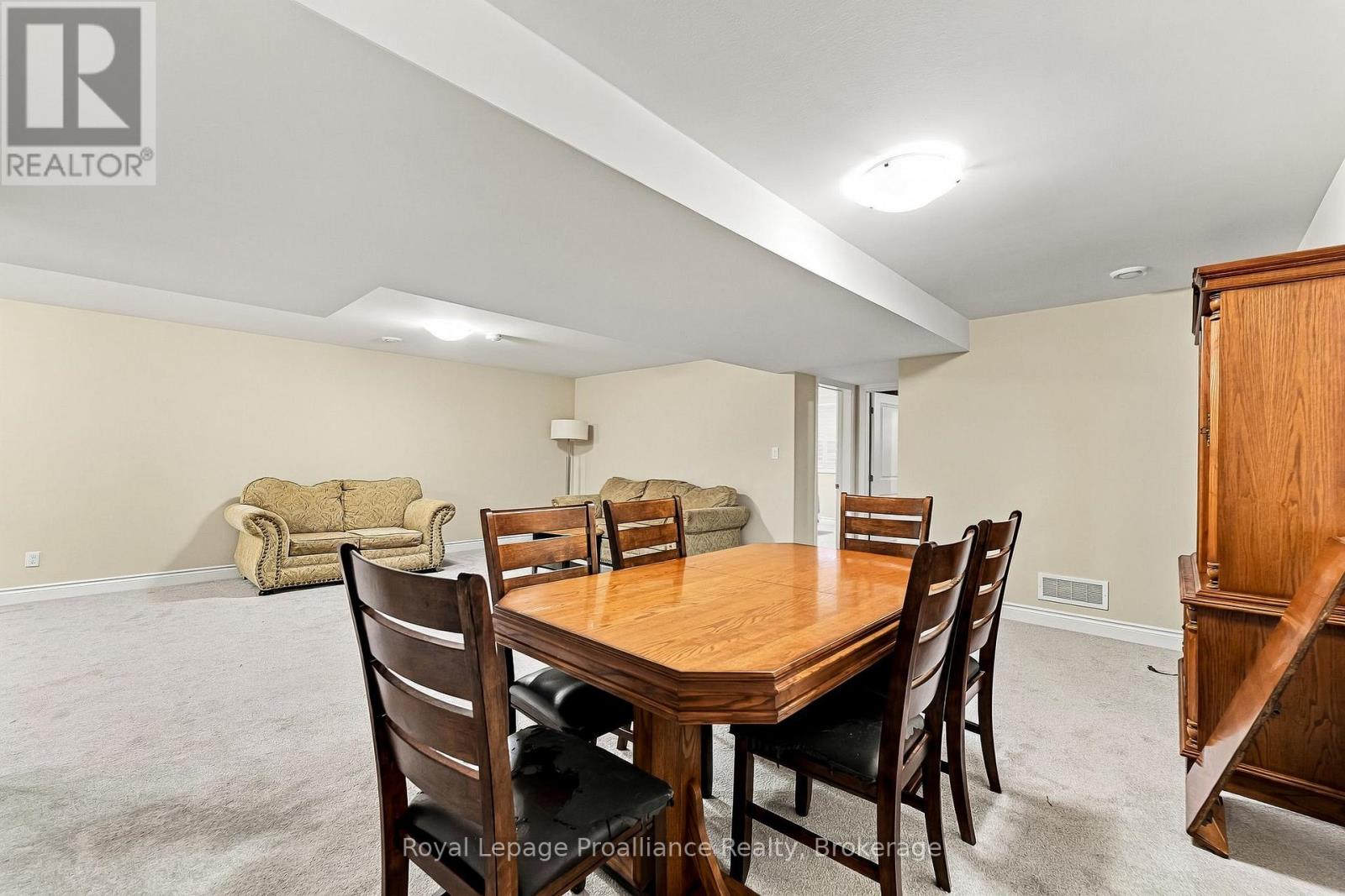 8 FERRIS COURT - Image 30
