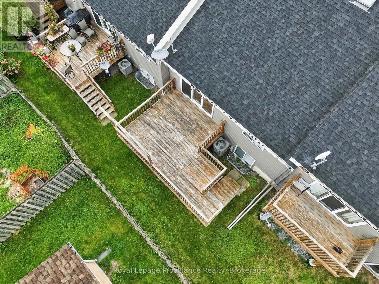 8 FERRIS COURT - Image 37