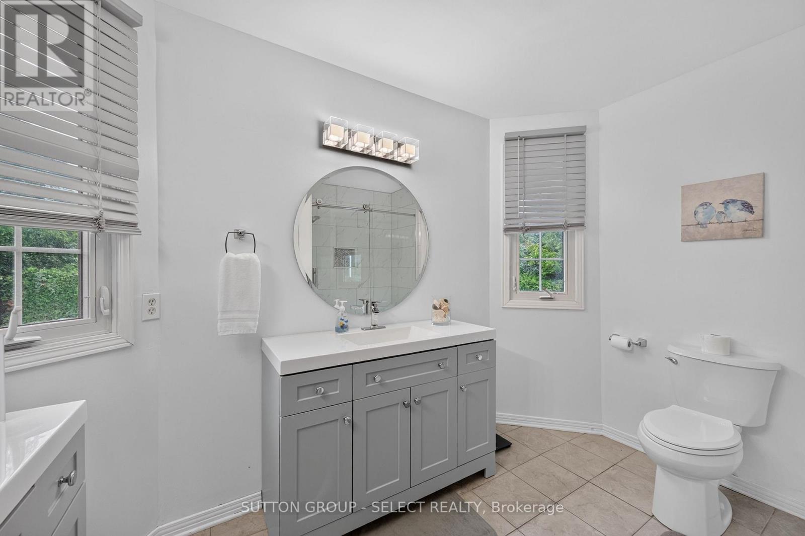 384 EASTCASTLE PLACE - Image 33