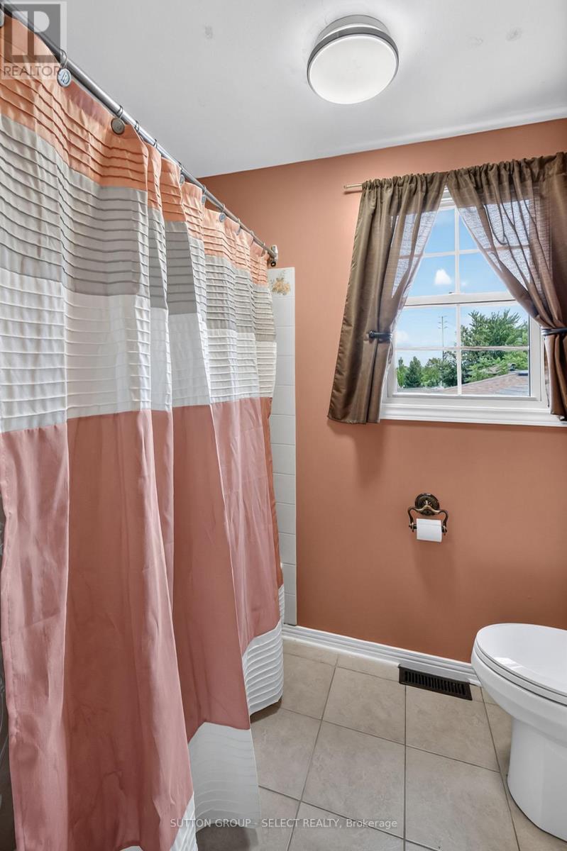 384 EASTCASTLE PLACE - Image 39