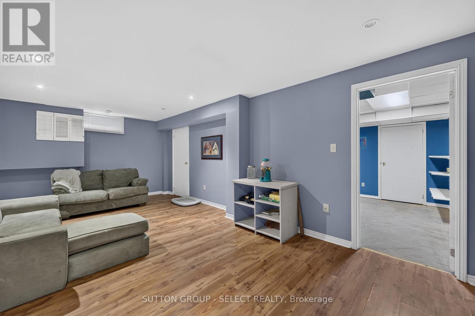 384 EASTCASTLE PLACE - 42