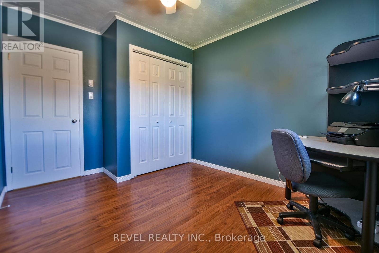 191 CAYUGA DRIVE - 30