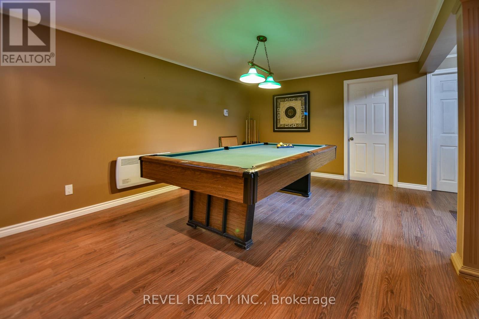 191 CAYUGA DRIVE - 37