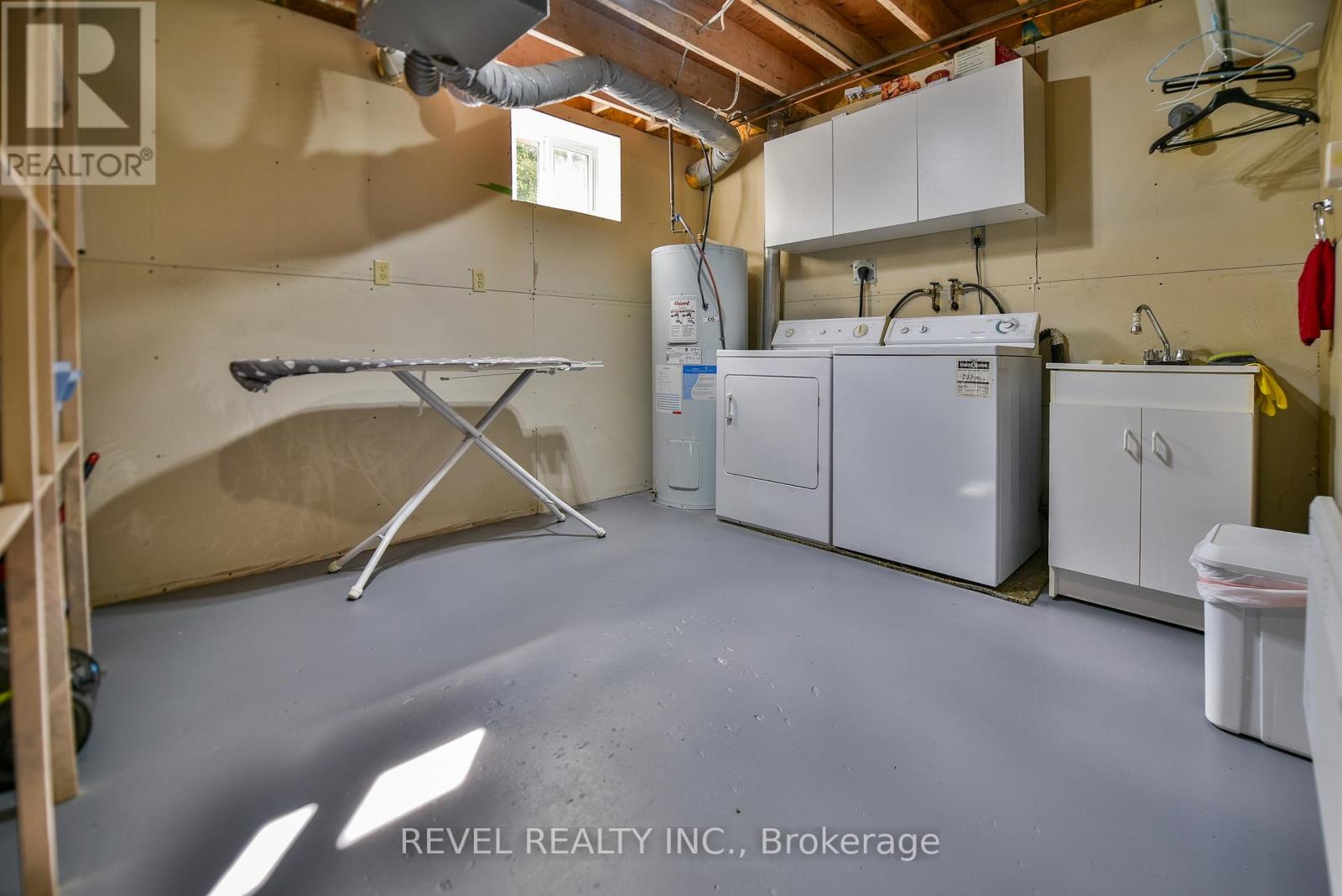 191 CAYUGA DRIVE - 45