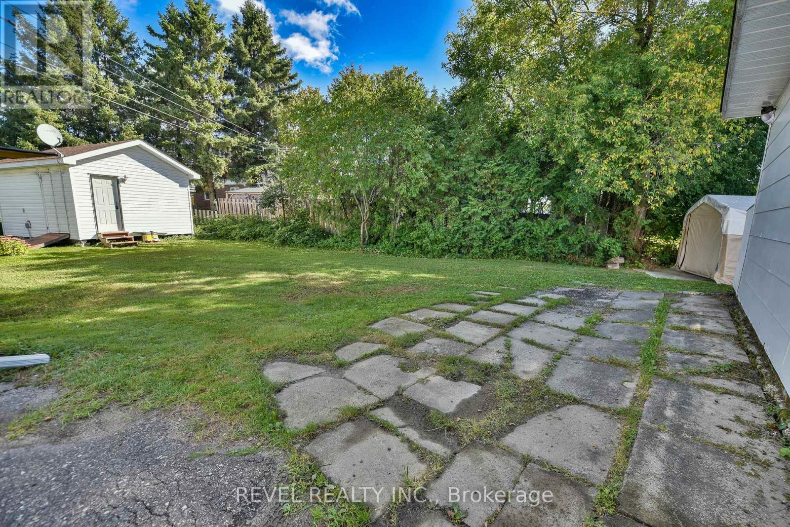 191 CAYUGA DRIVE - 7