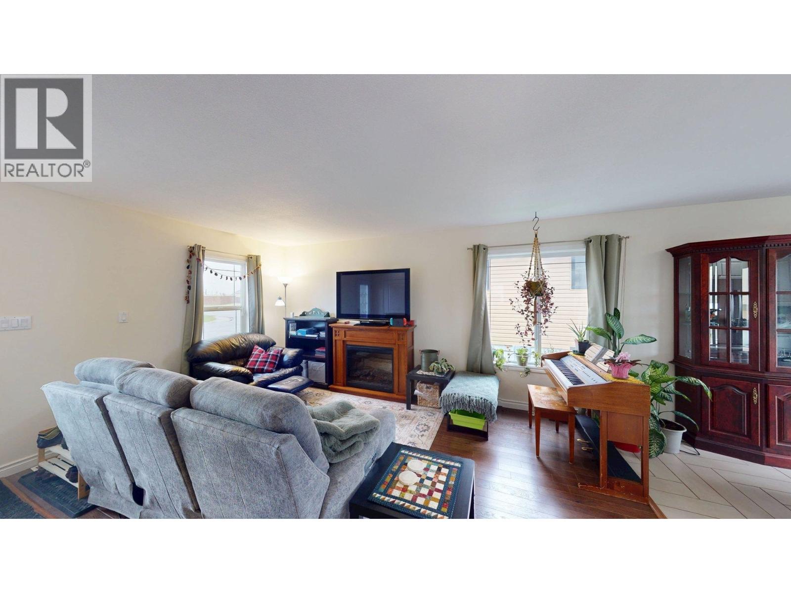 11328 86A STREET - 2