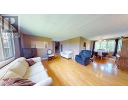 7-9 Marsh View Road thumbnail 12