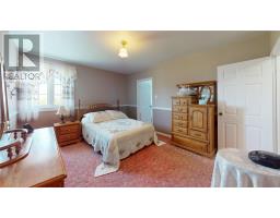7-9 Marsh View Road thumbnail 22