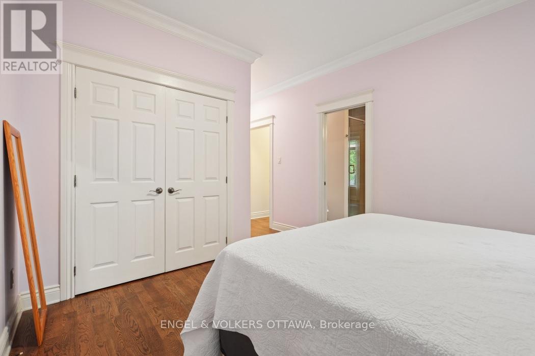 6043 KNIGHTS DRIVE - Image 27