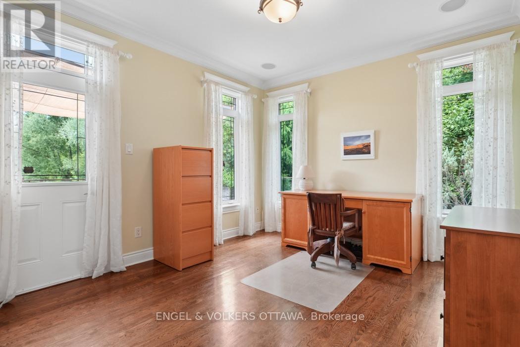 6043 KNIGHTS DRIVE - Image 28
